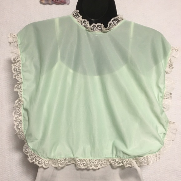 VTG HANDMADE MINT GREEN COLLAR WITH LACE EDGING - Picture 2 of 7